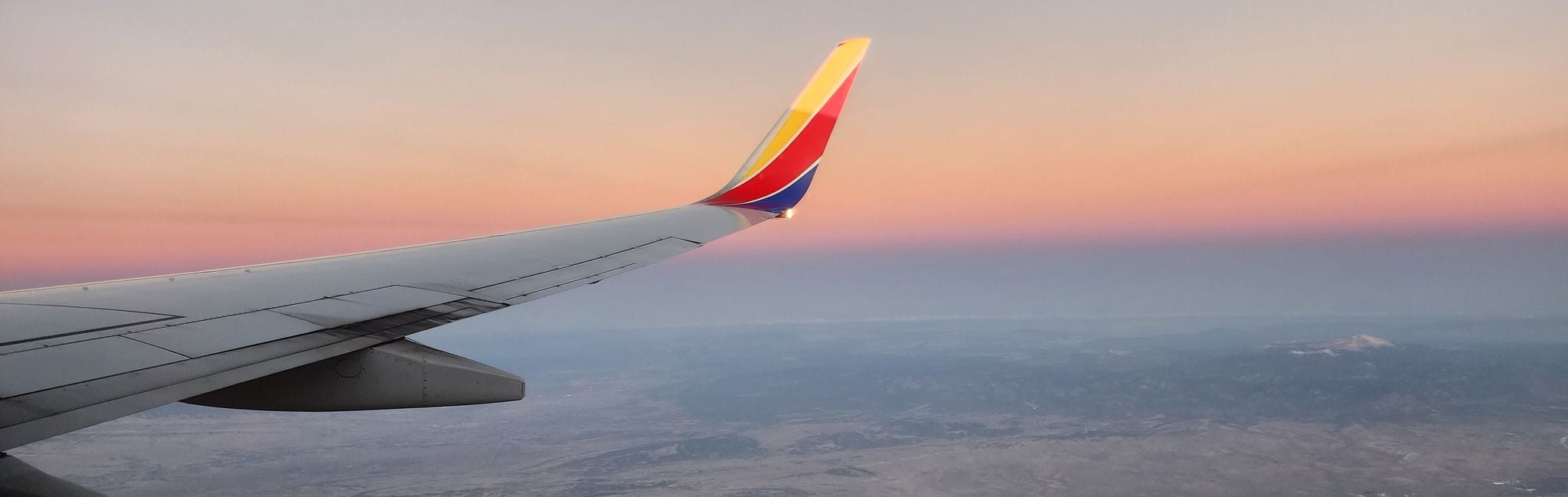 southwest airline plane wing